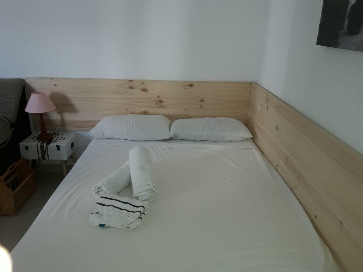 Sleep & Shower In A Typical District *